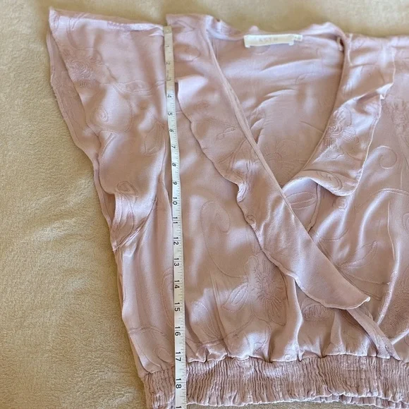 ASTR The Label Flutter Floral Pink Crop Blouse - Size M - Picture 8 of 10